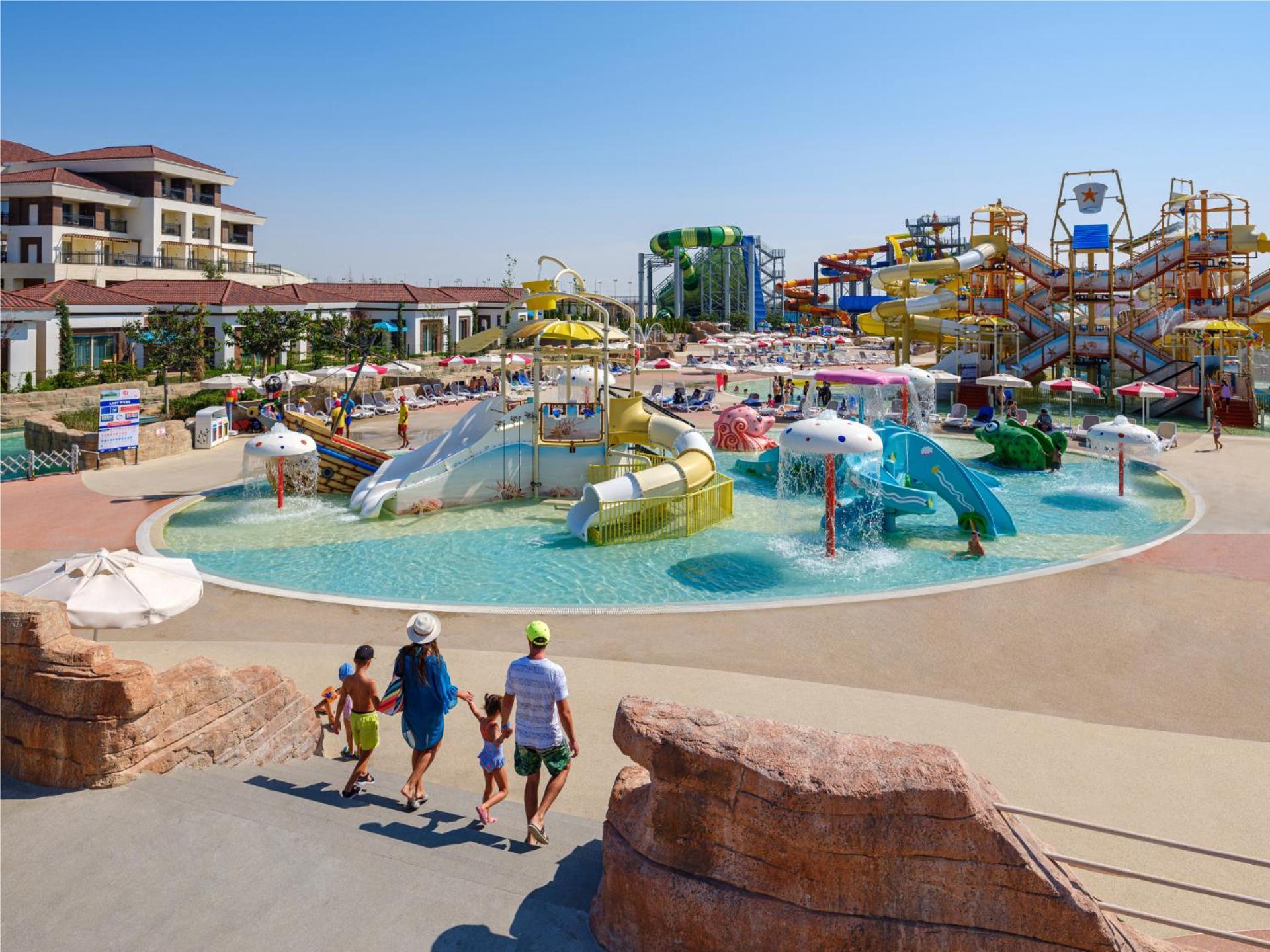 Hotel Rixos Water World Aktau Aqtau Exterior foto